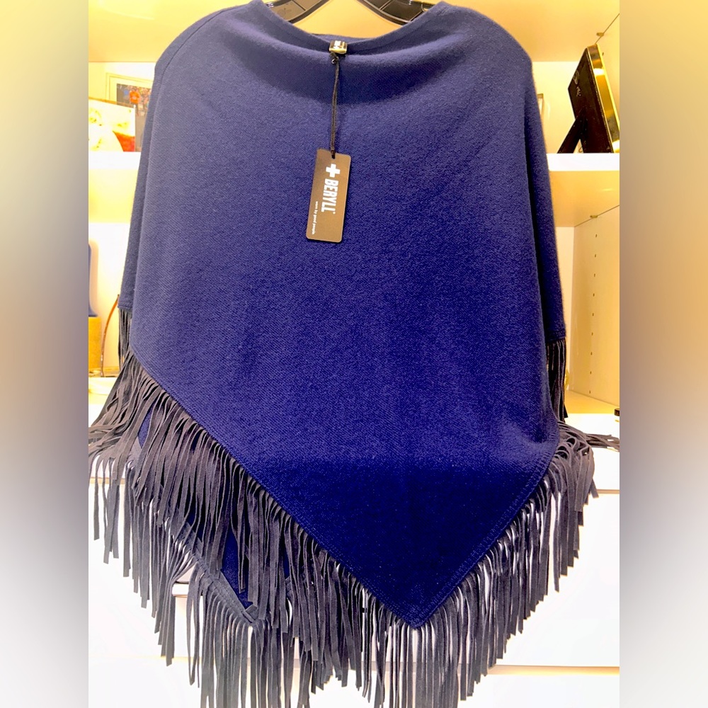 Brand new Beryll 100% Cashmere, with leather trim Poncho